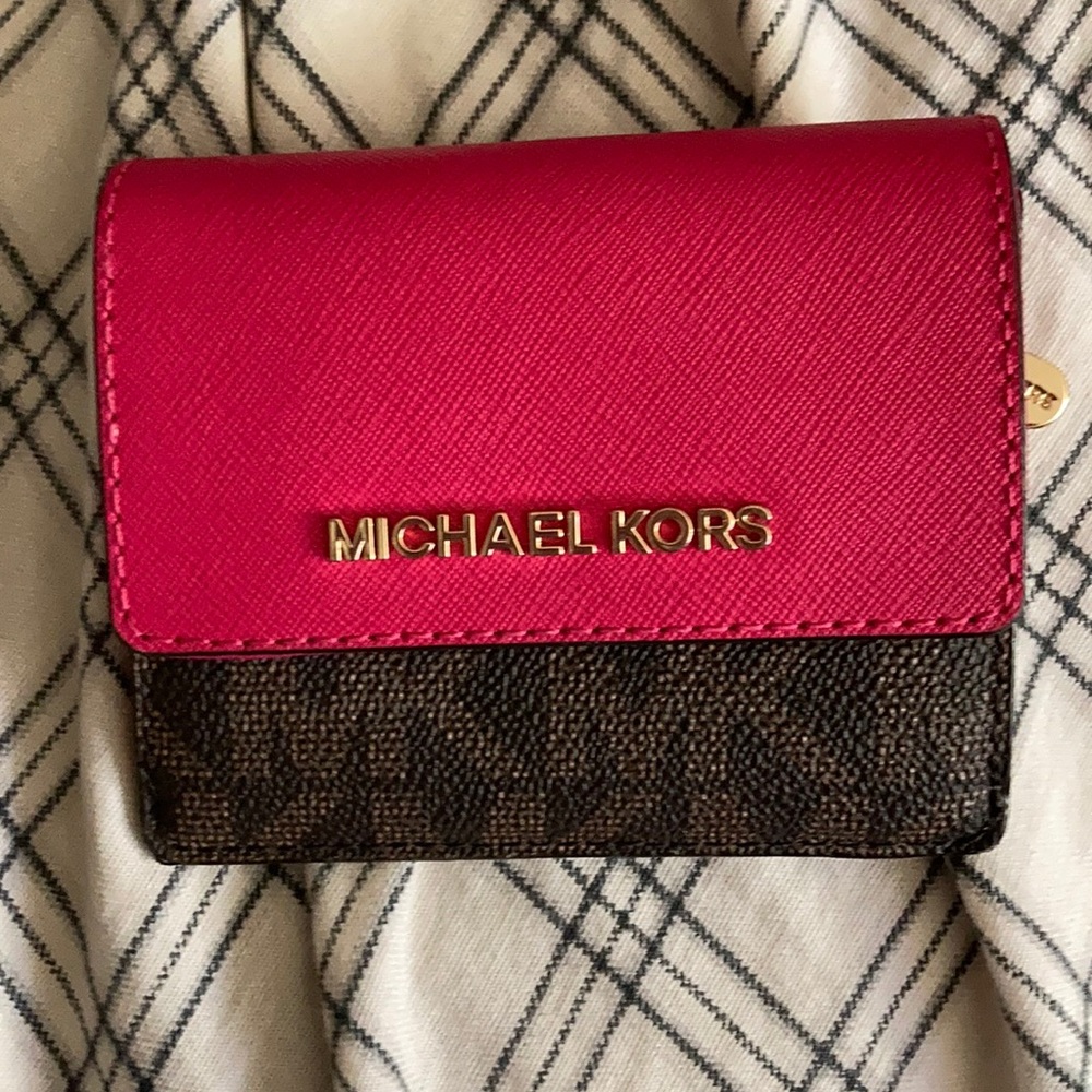 Michael kors wallet